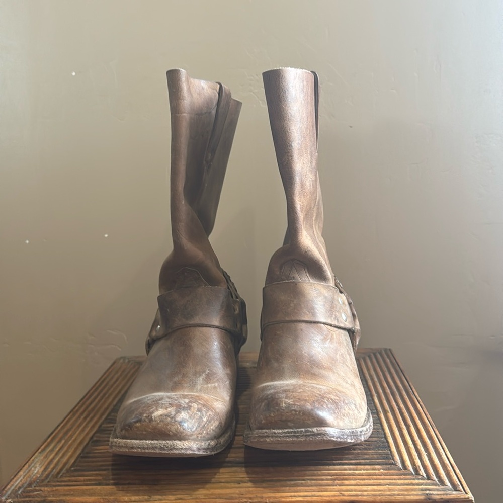 Freebies Boots